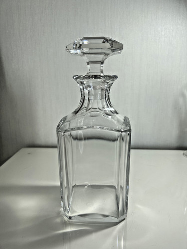 Superbe petite carafe - , à