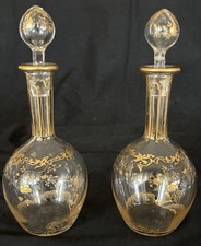 PAIRE DE CARAFES EN CRISTAL DE
